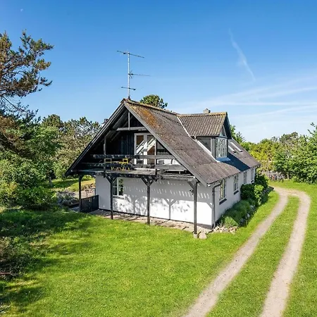 4 Bedroom Awesome In