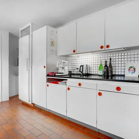 Hébergement de vacances 4 Bedroom Awesome In Glesborg