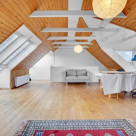 4 Bedroom Awesome In Holiday home Glesborg